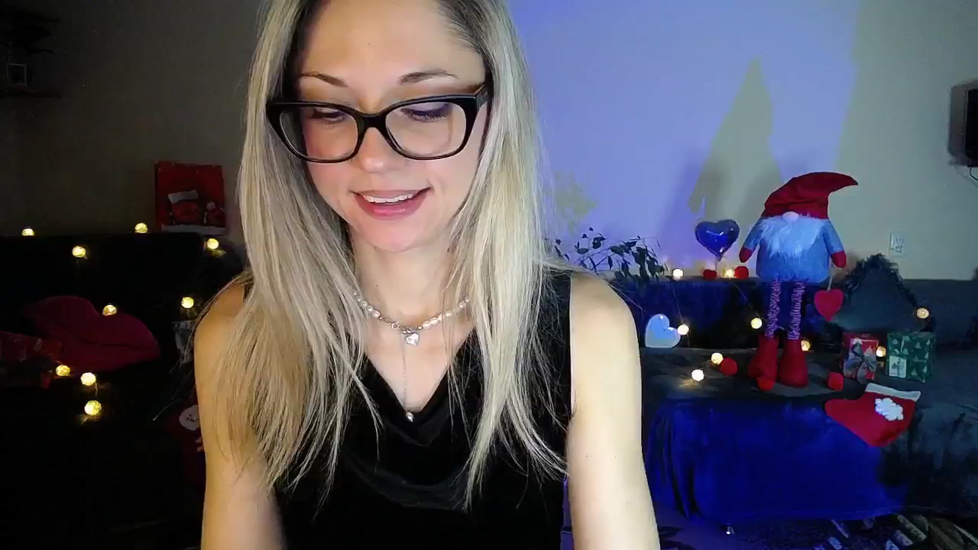 Gallery image thumbnail from Sunshine_alis's myfreecams stream on, 12/27/2025, 20:08 image 9 of 20