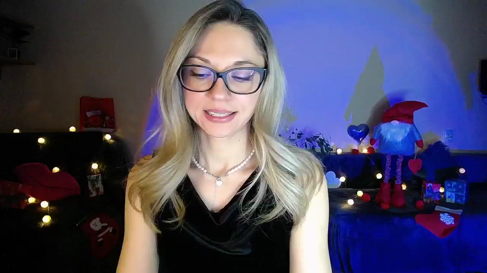Gallery image thumbnail from Sunshine_alis's myfreecams stream on, 12/29/2025, 20:20 image 19 of 20