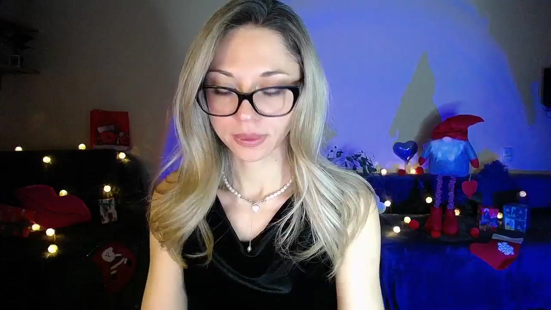 Gallery image thumbnail from Sunshine_alis's myfreecams stream on, 12/29/2025, 20:20 image 16 of 20