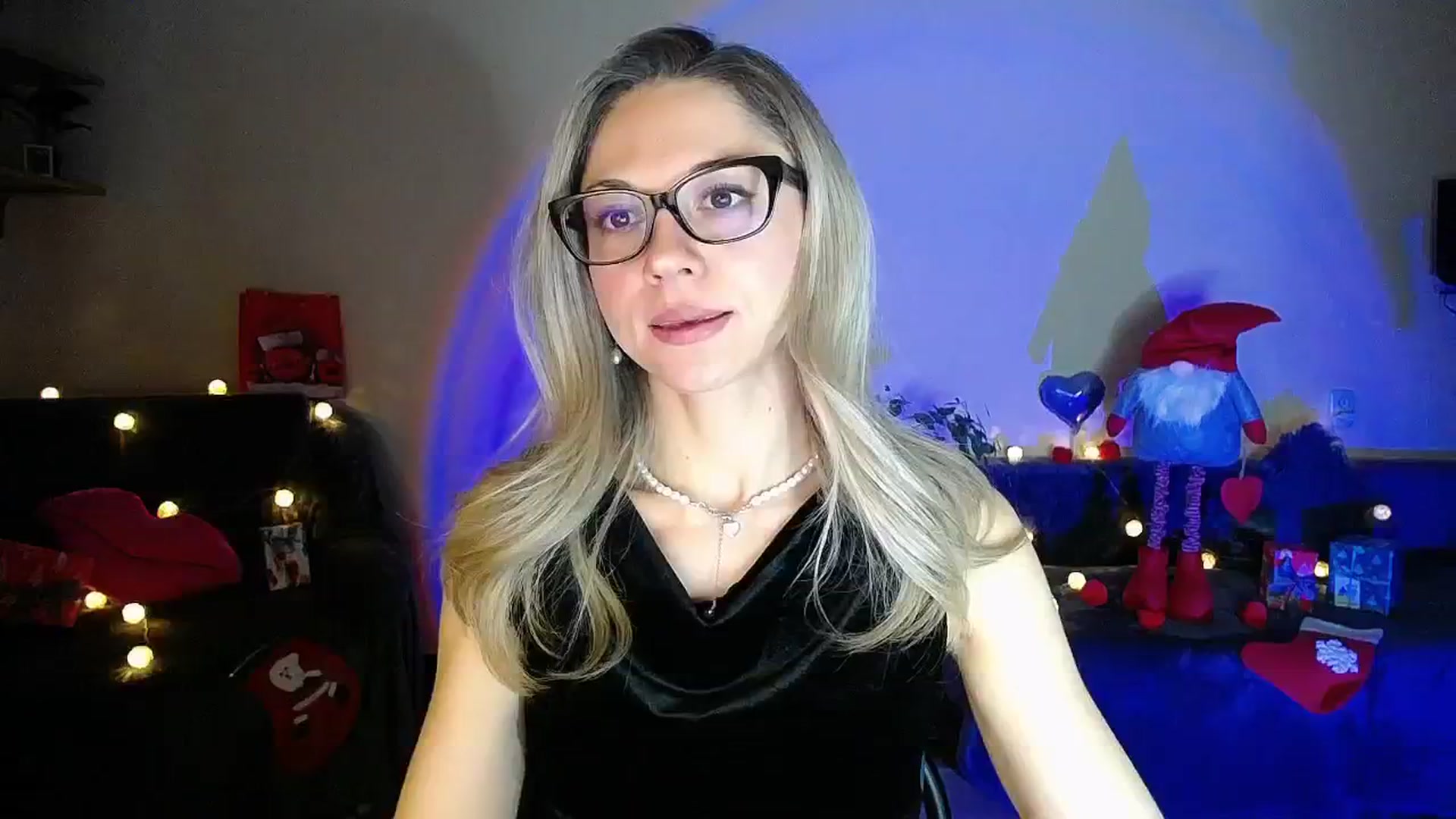 Gallery image thumbnail from Sunshine_alis's myfreecams stream on, 12/29/2025, 20:20 image 1 of 20