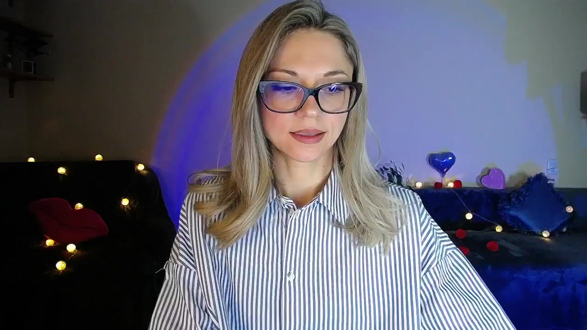 Gallery image thumbnail from Sunshine_alis's myfreecams stream on, 01/26/2026, 19:59 image 9 of 20