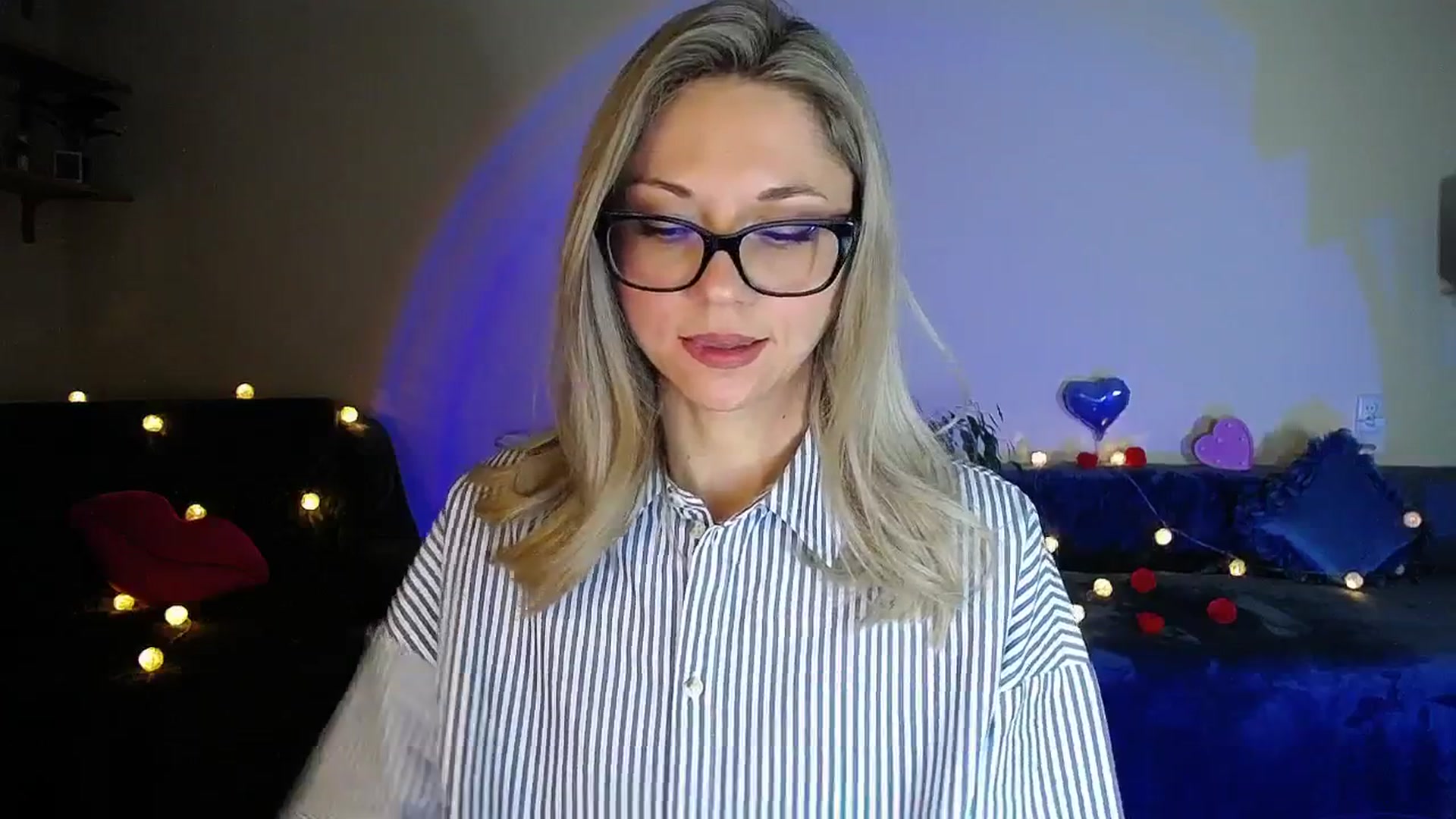 Gallery image thumbnail from Sunshine_alis's myfreecams stream on, 01/26/2026, 19:59 image 13 of 20