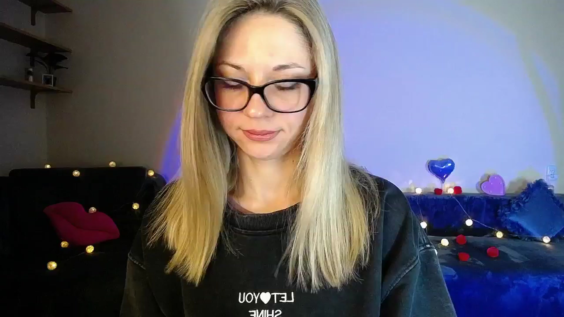 Gallery image thumbnail from Sunshine_alis's myfreecams stream on, 02/08/2026, 20:31 image 1 of 20