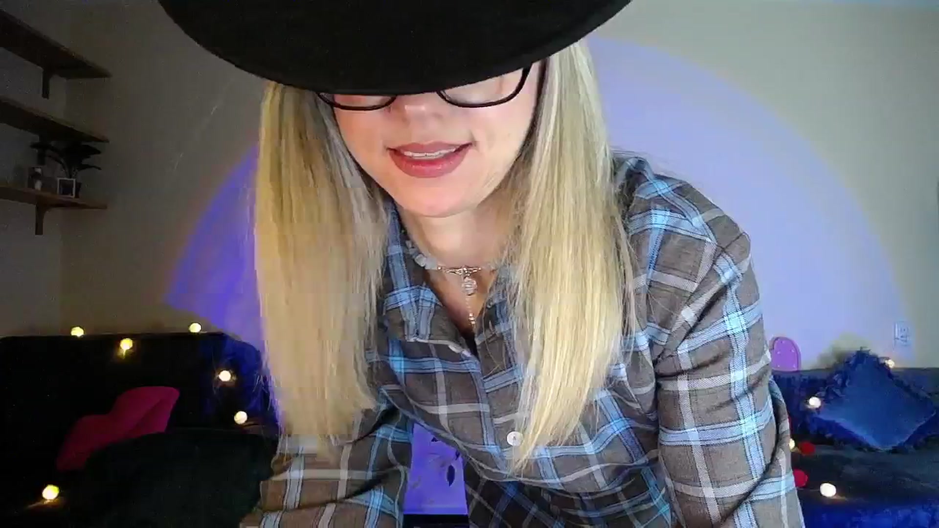 Gallery image thumbnail from Sunshine_alis's myfreecams stream on, 02/20/2026, 21:23 image 12 of 20