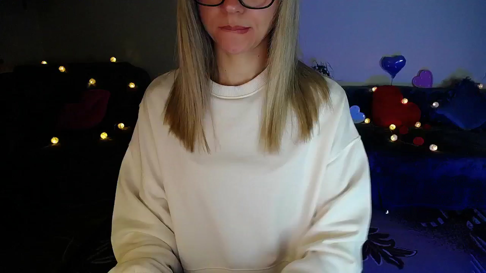 Gallery image thumbnail from Sunshine_alis's myfreecams stream on, 03/11/2026, 21:43 image 16 of 20