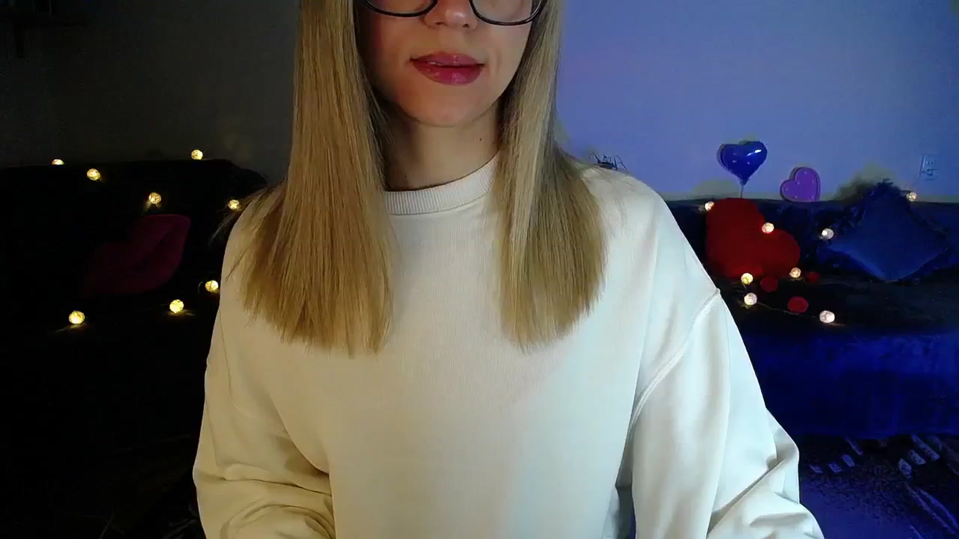 Gallery image thumbnail from Sunshine_alis's myfreecams stream on, 03/11/2026, 22:37 image 18 of 20