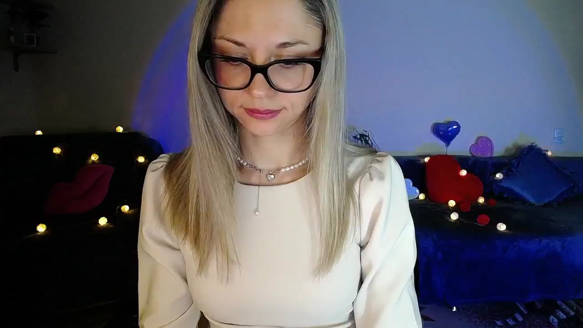 Gallery image thumbnail from Sunshine_alis's myfreecams stream on, 03/29/2026, 19:06 image 15 of 20