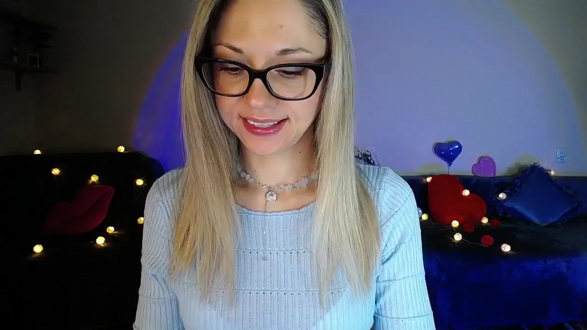 Gallery image thumbnail from Sunshine_alis's myfreecams stream on, 04/07/2026, 20:05 image 16 of 20