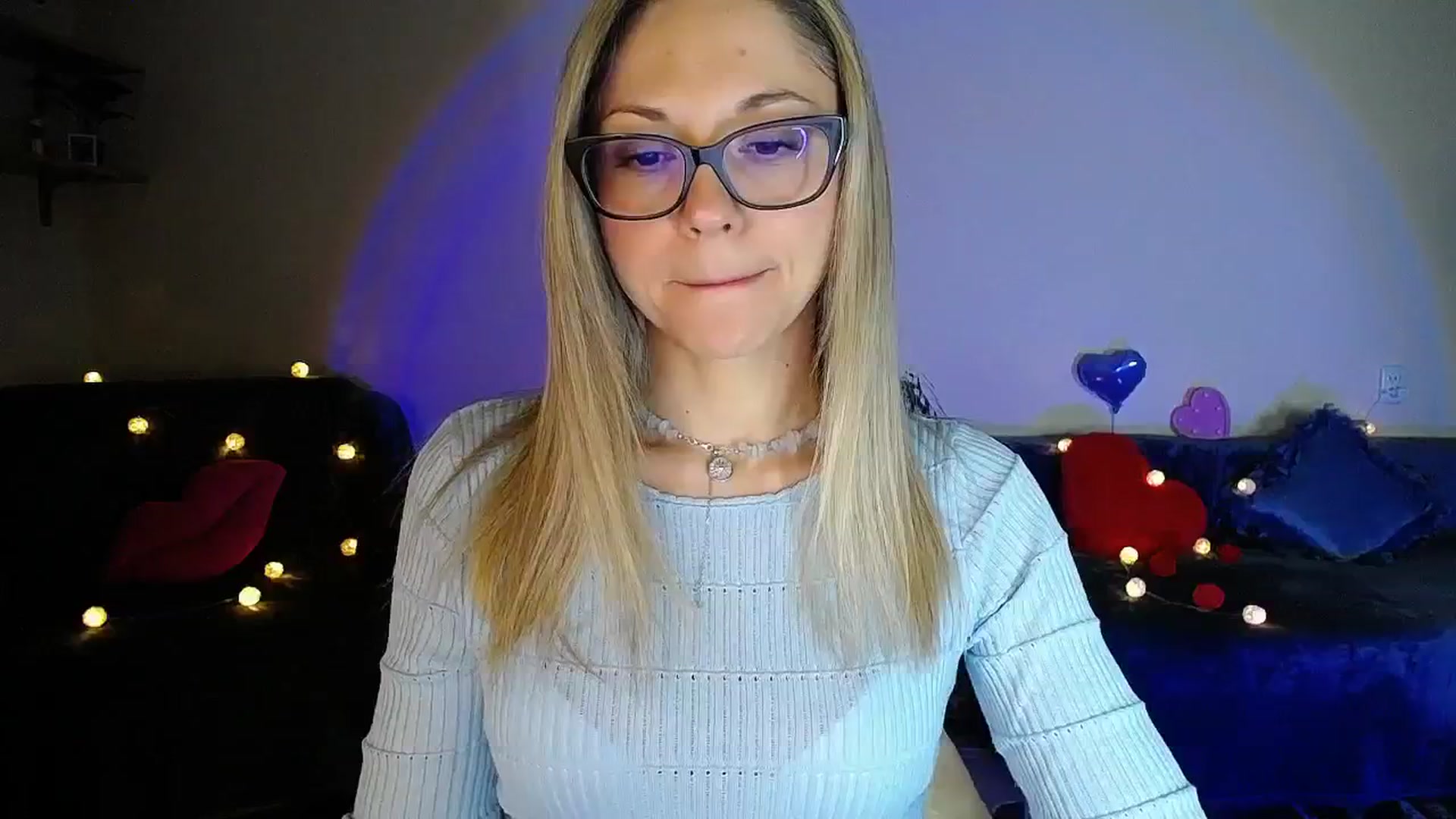 Gallery image thumbnail from Sunshine_alis's myfreecams stream on, 04/07/2026, 20:05 image 6 of 20
