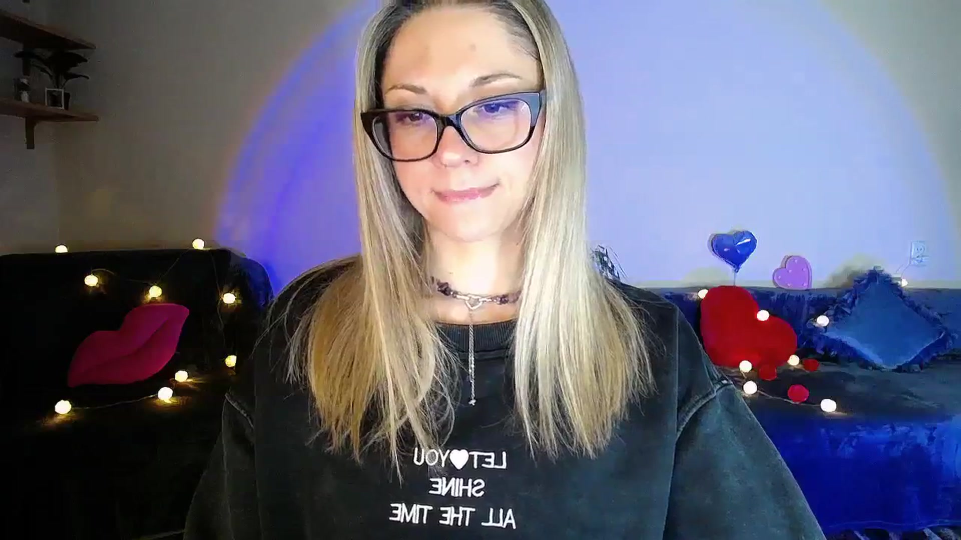 Gallery image thumbnail from Sunshine_alis's myfreecams stream on, 04/08/2026, 19:11 image 5 of 20