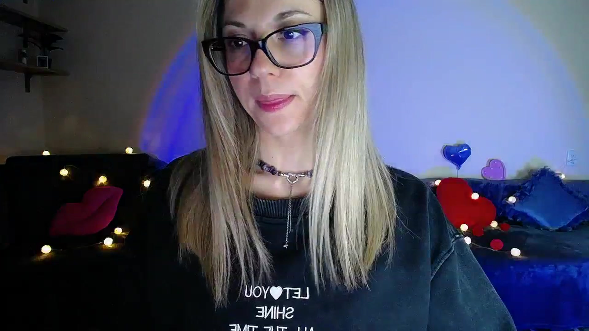 Gallery image thumbnail from Sunshine_alis's myfreecams stream on, 04/08/2026, 19:11 image 15 of 20