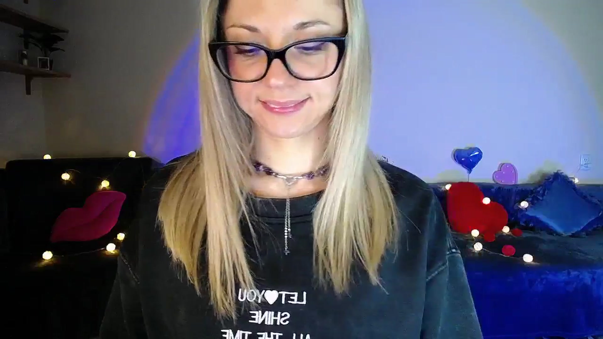 Gallery image thumbnail from Sunshine_alis's myfreecams stream on, 04/08/2026, 19:11 image 10 of 20