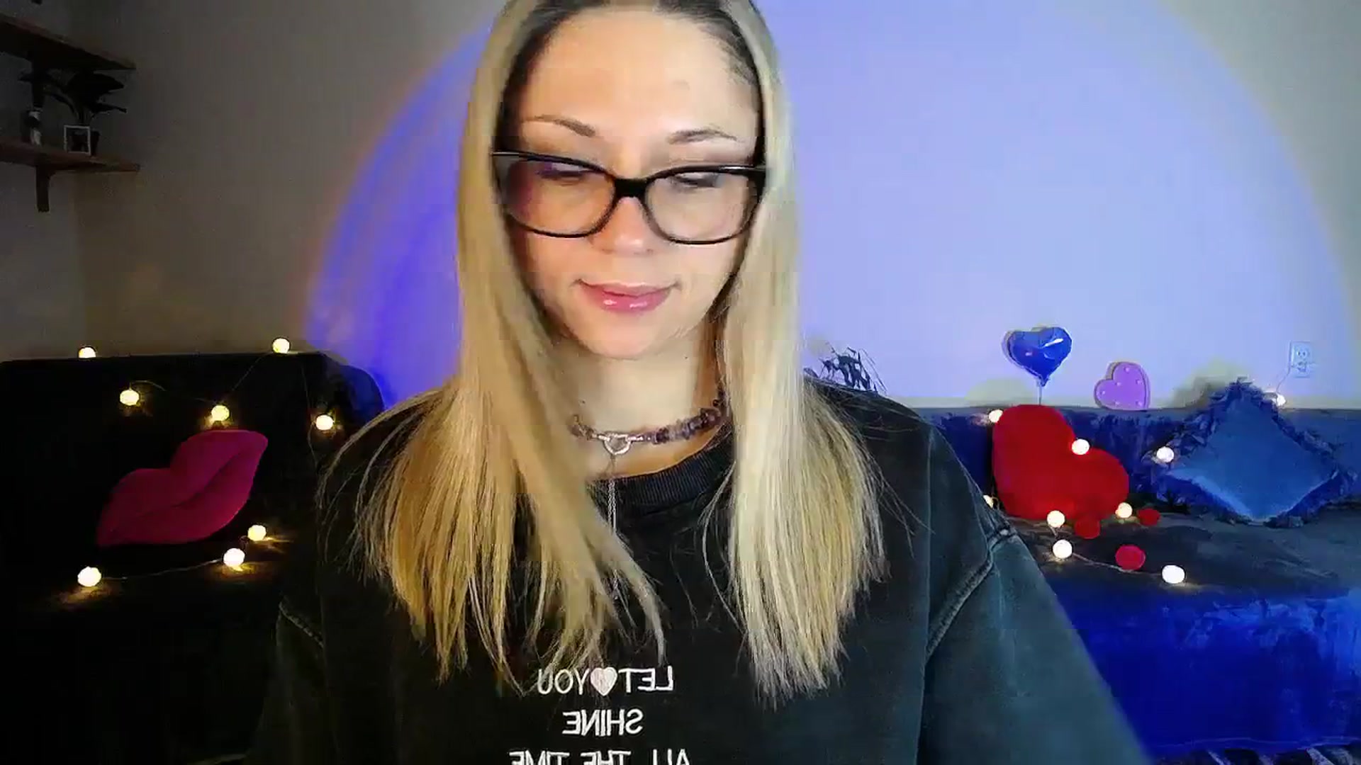 Gallery image thumbnail from Sunshine_alis's myfreecams stream on, 04/08/2026, 19:11 image 3 of 20