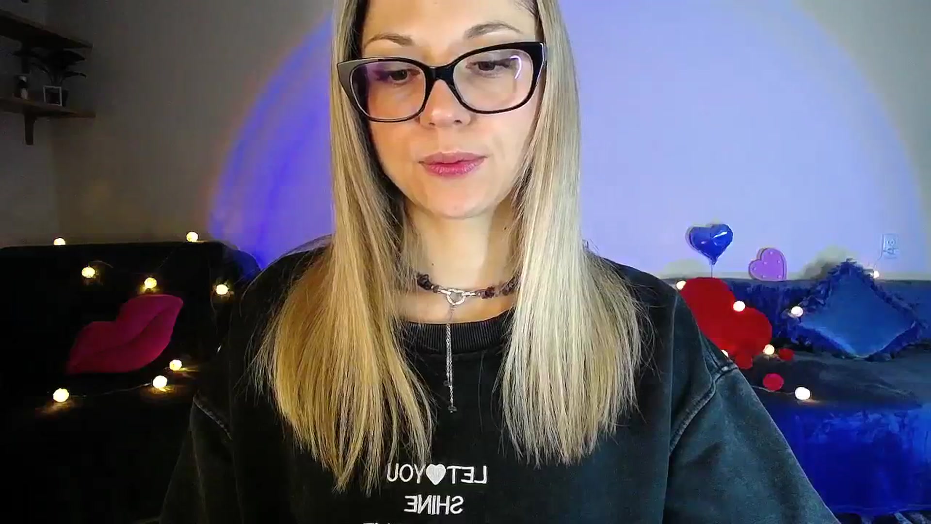 Gallery image thumbnail from Sunshine_alis's myfreecams stream on, 04/08/2026, 19:11 image 8 of 20