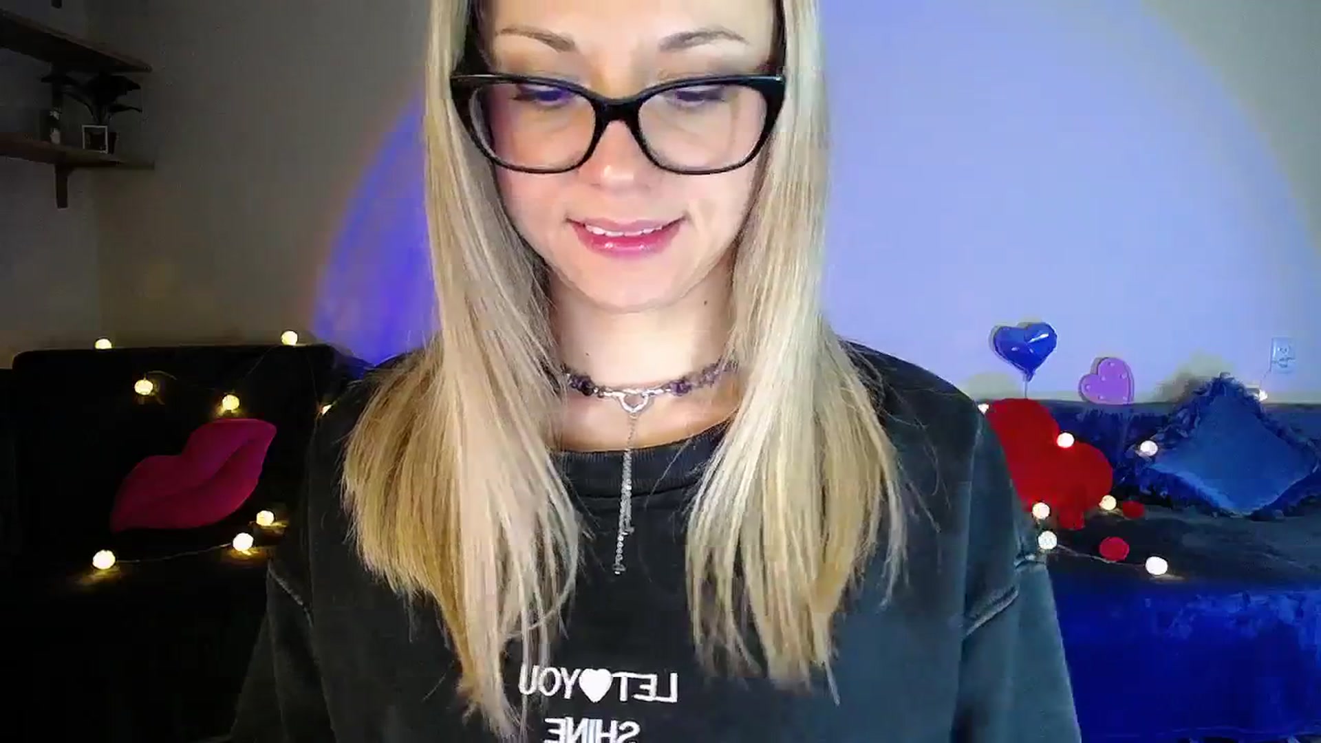 Gallery image thumbnail from Sunshine_alis's myfreecams stream on, 04/08/2026, 19:11 image 11 of 20