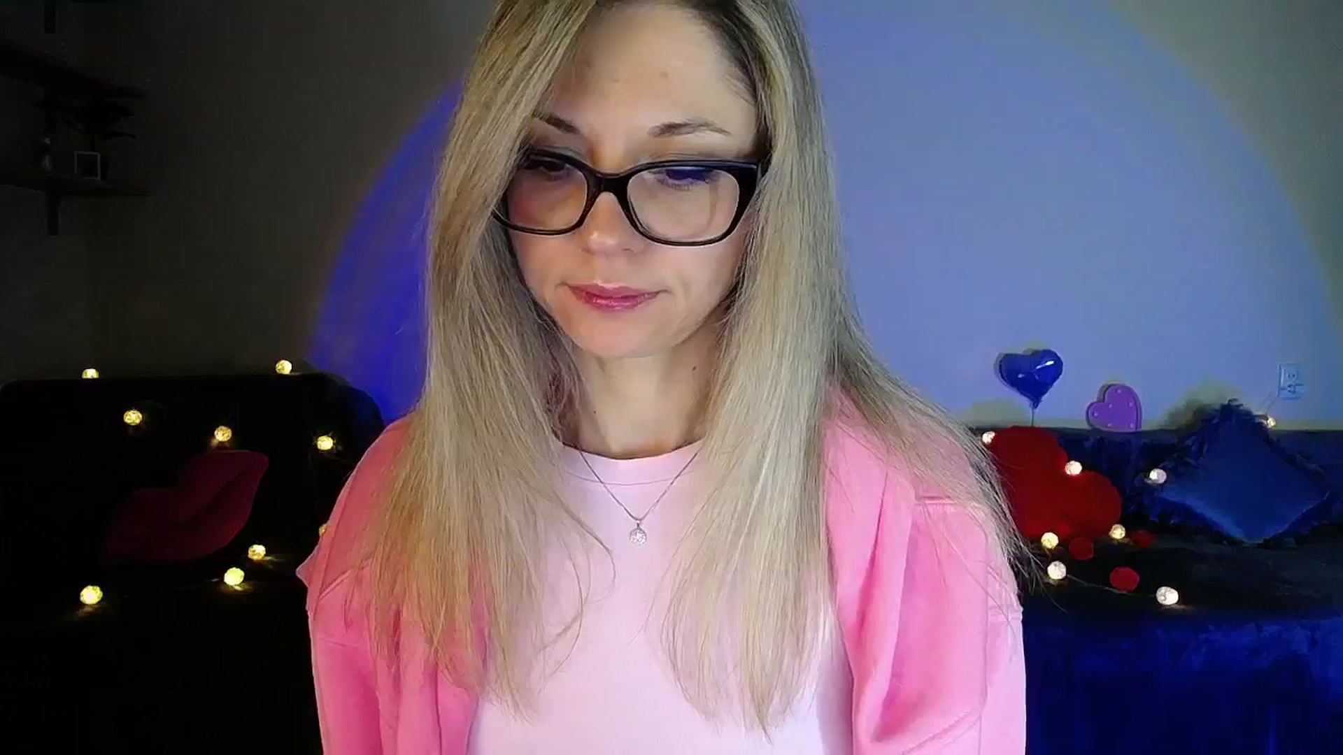 Gallery image thumbnail from Sunshine_alis's myfreecams stream on, 04/11/2026, 19:11 image 6 of 20