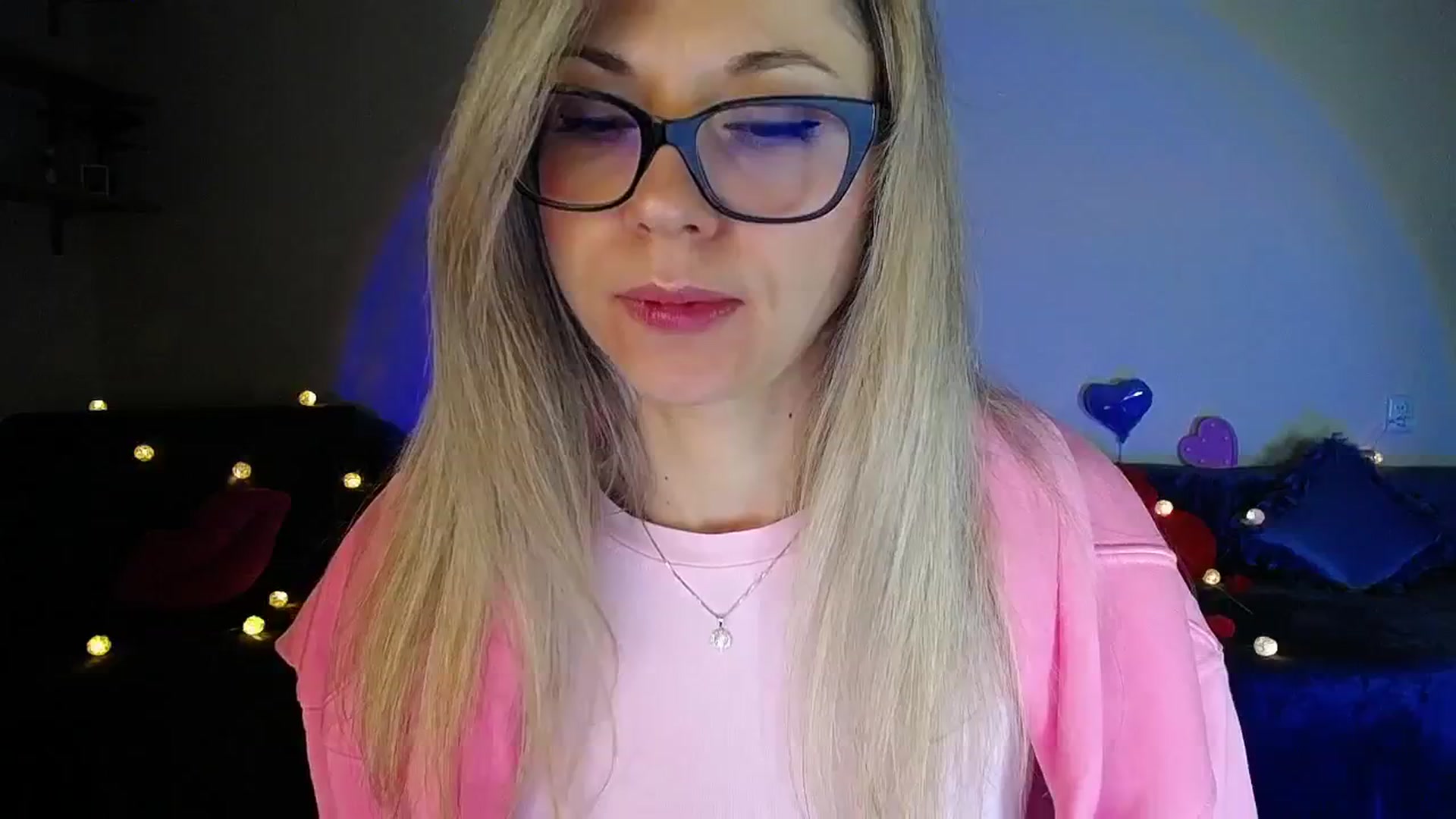 Gallery image thumbnail from Sunshine_alis's myfreecams stream on, 04/11/2026, 19:11 image 15 of 20