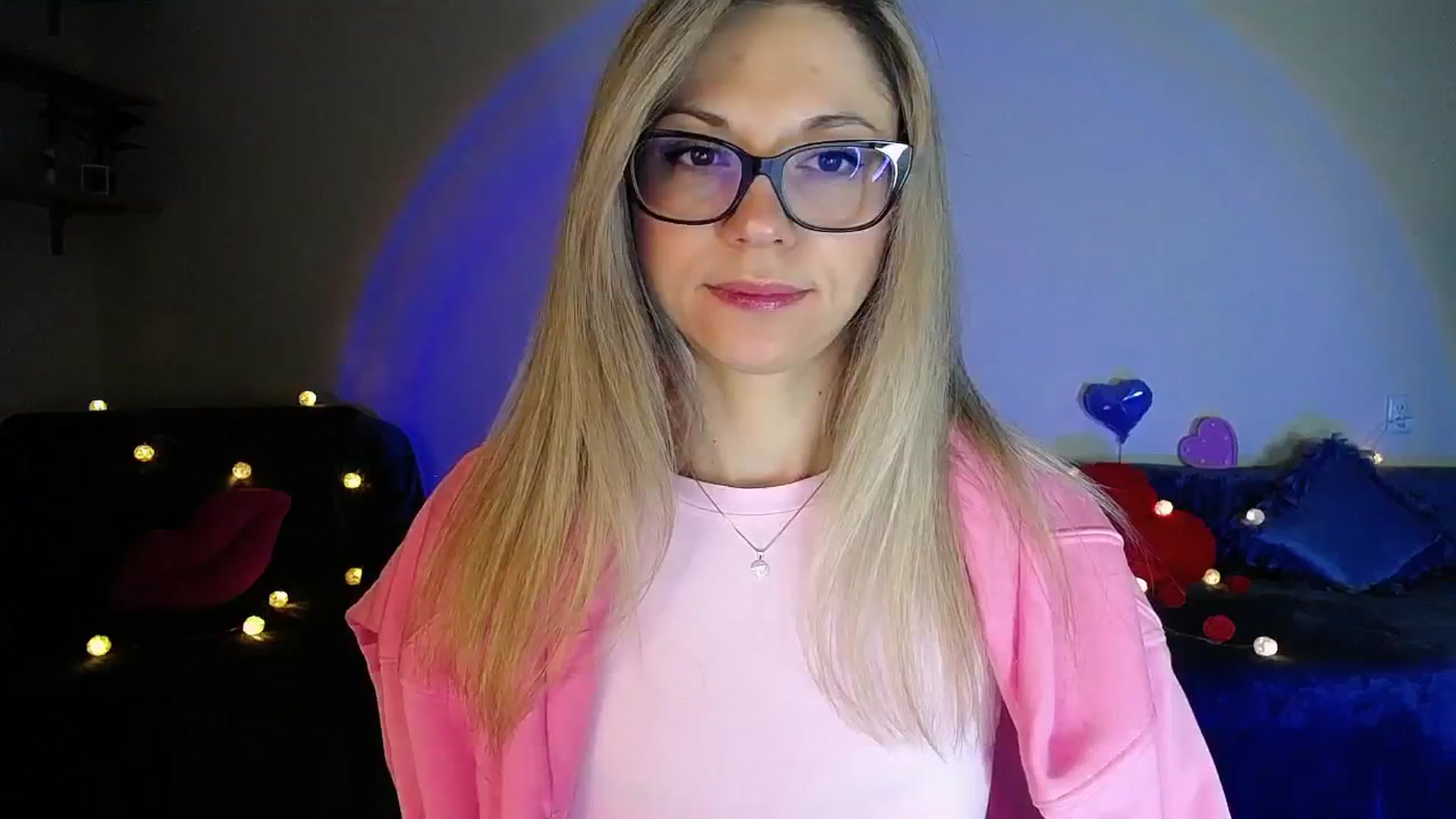 Gallery image thumbnail from Sunshine_alis's myfreecams stream on, 04/11/2026, 19:11 image 9 of 20