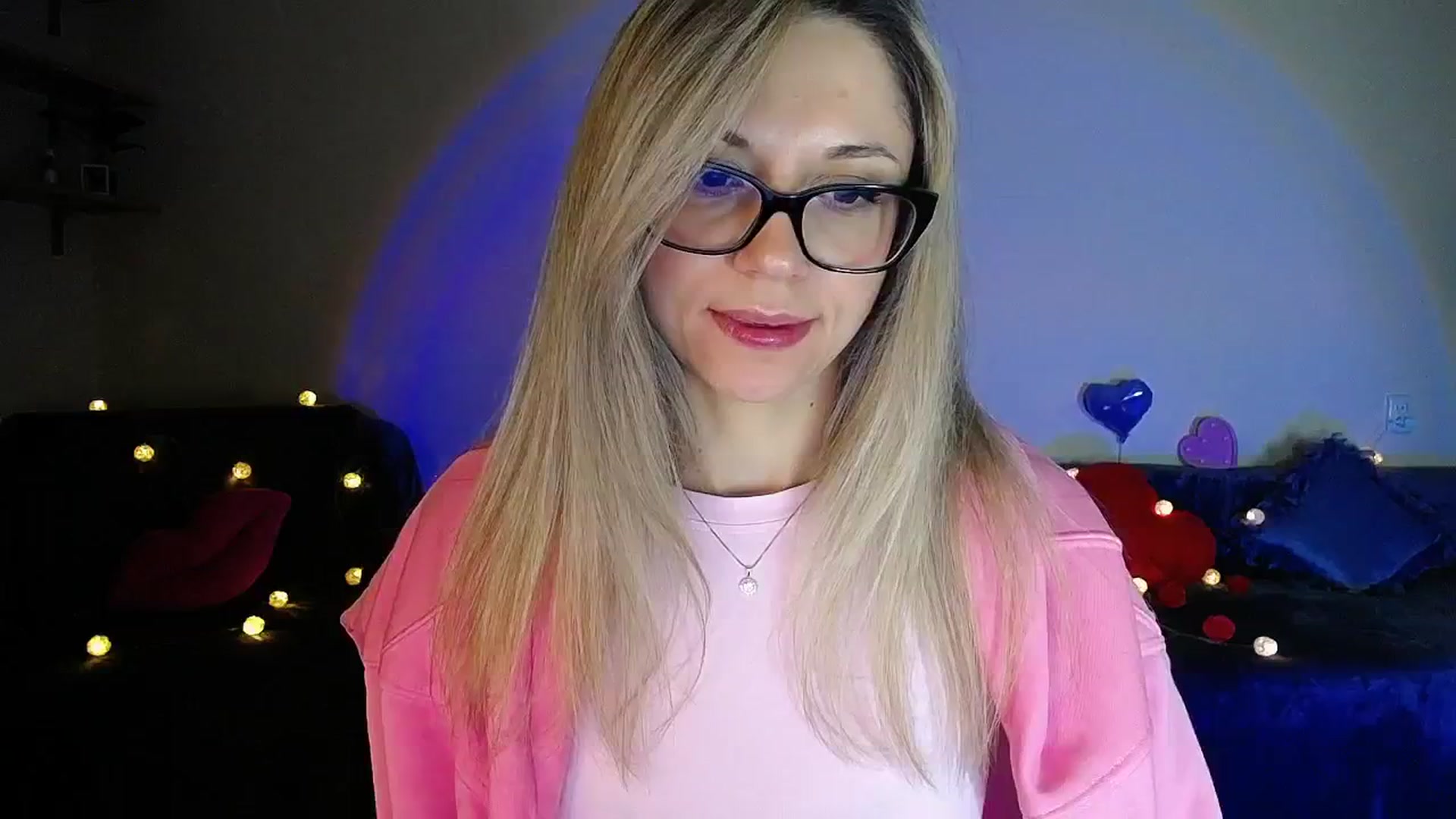 Gallery image thumbnail from Sunshine_alis's myfreecams stream on, 04/11/2026, 19:11 image 13 of 20