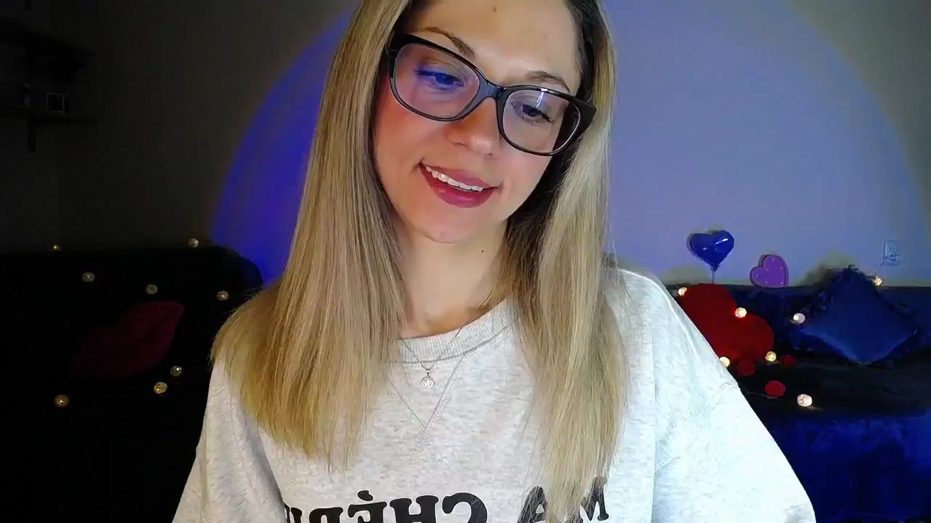 Gallery image thumbnail from Sunshine_alis's myfreecams stream on, 04/14/2026, 19:54 image 16 of 20