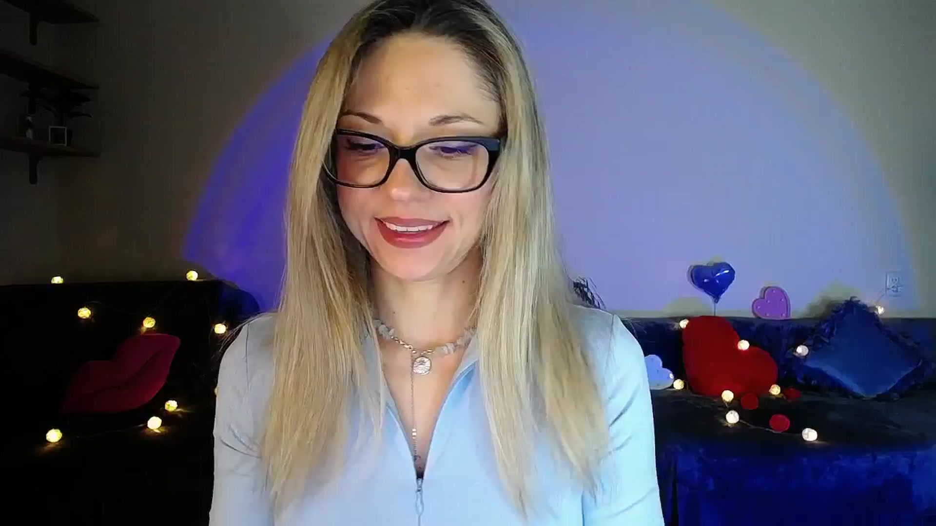 Gallery image thumbnail from Sunshine_alis's myfreecams stream on, 04/17/2026, 21:18 image 4 of 20