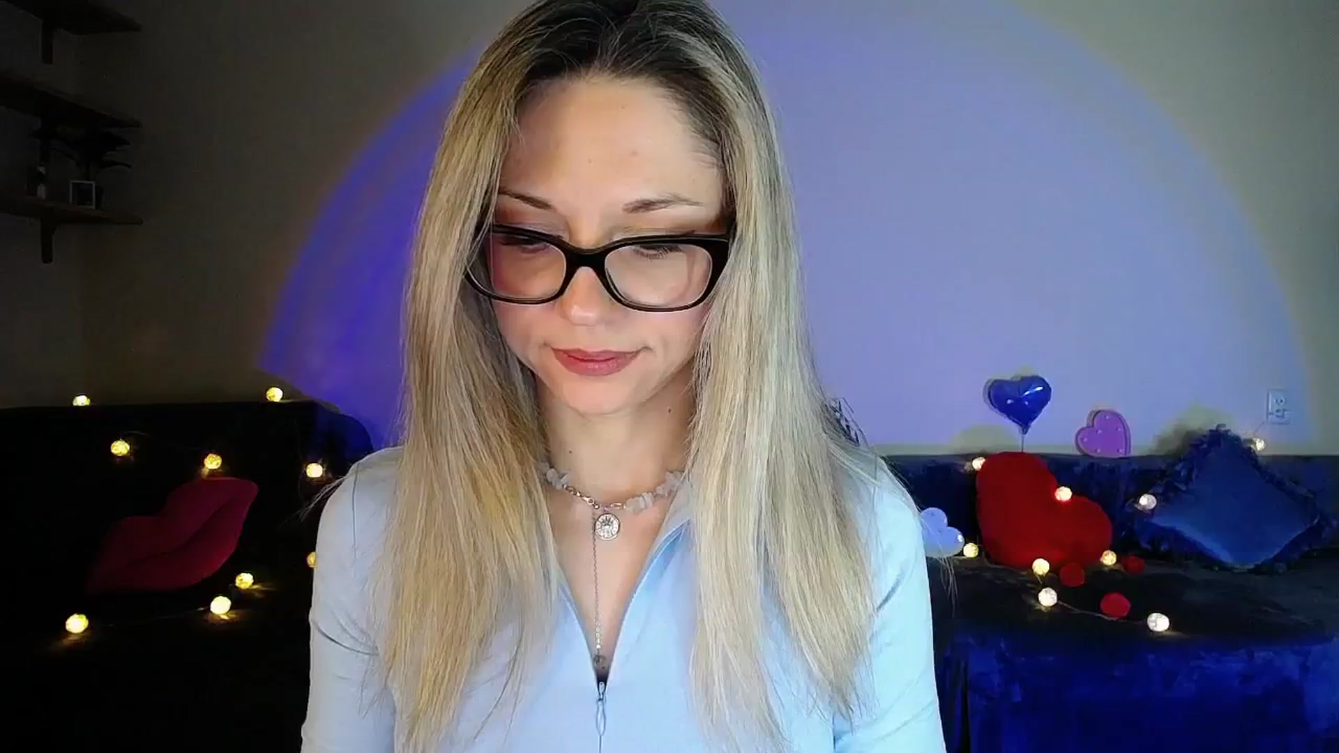 Gallery image thumbnail from Sunshine_alis's myfreecams stream on, 04/17/2026, 21:18 image 8 of 20