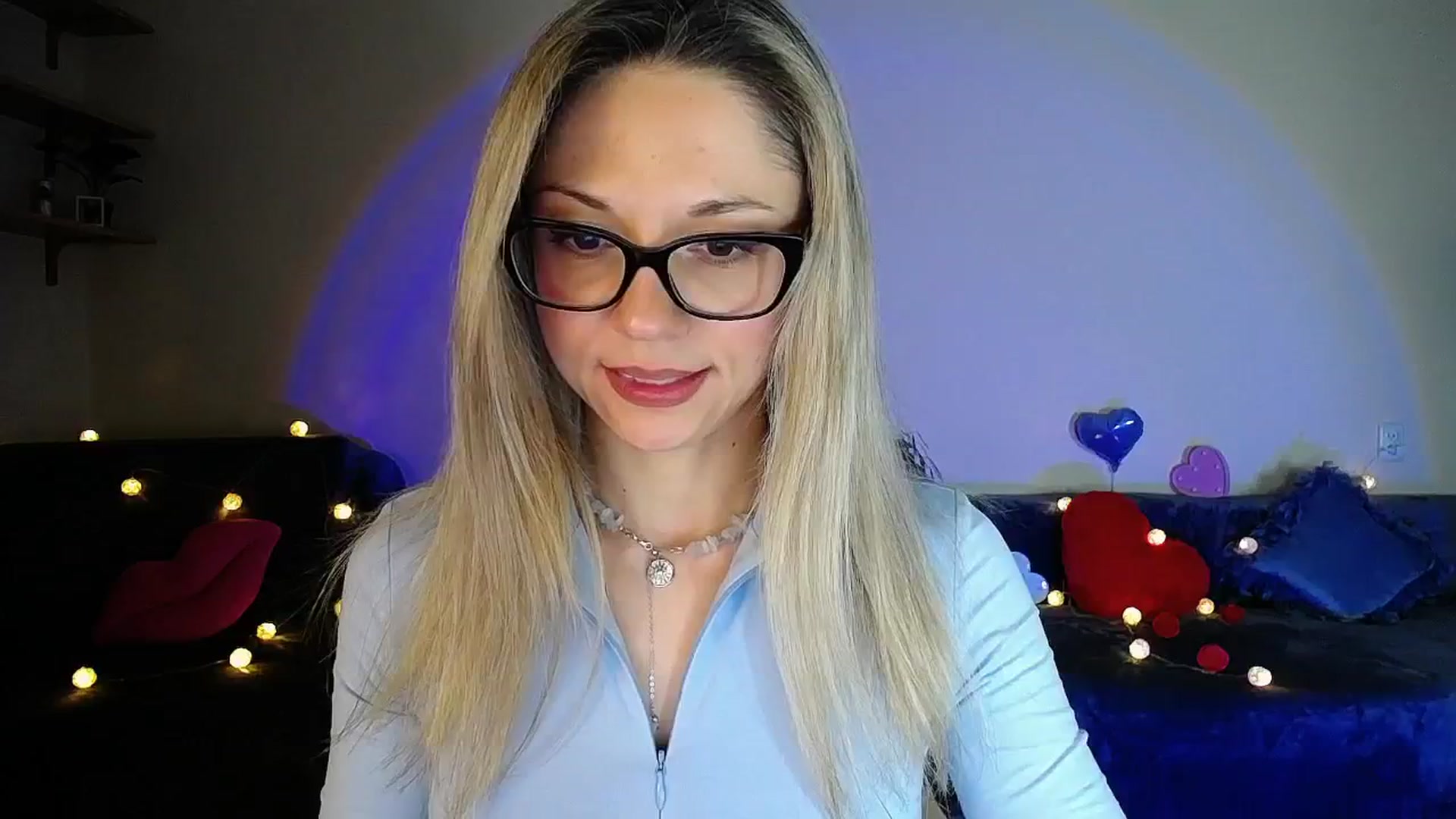 Gallery image thumbnail from Sunshine_alis's myfreecams stream on, 04/17/2026, 21:18 image 3 of 20