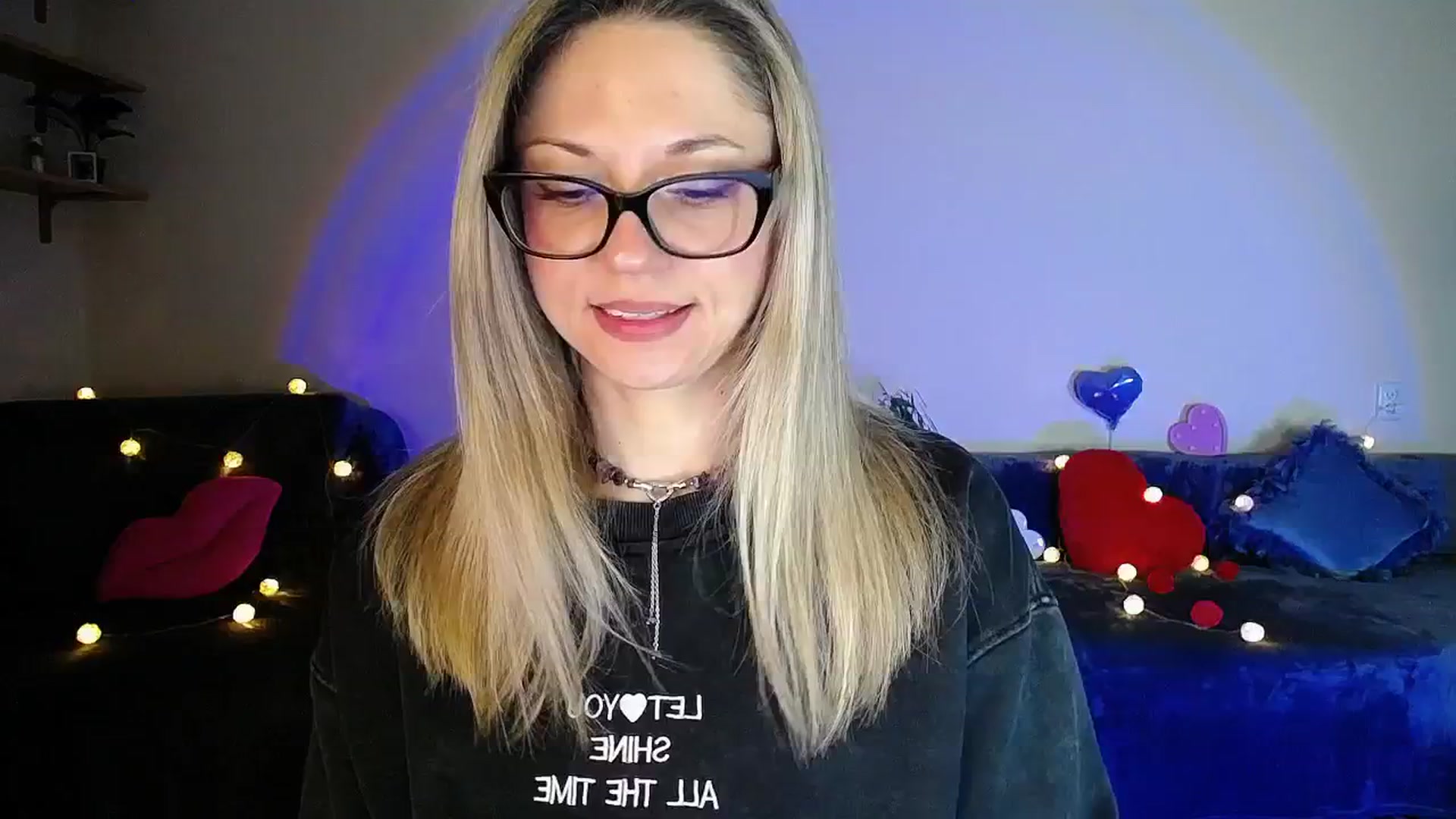 Gallery image thumbnail from Sunshine_alis's myfreecams stream on, 04/18/2026, 20:12 image 14 of 20