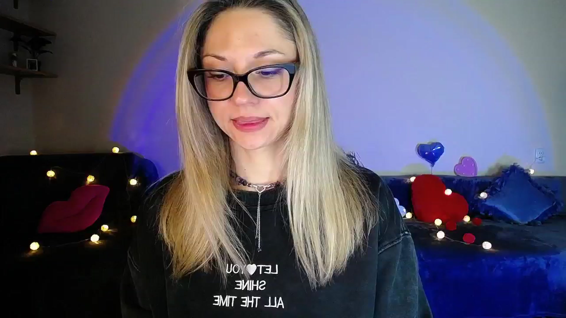 Gallery image thumbnail from Sunshine_alis's myfreecams stream on, 04/18/2026, 20:12 image 7 of 20