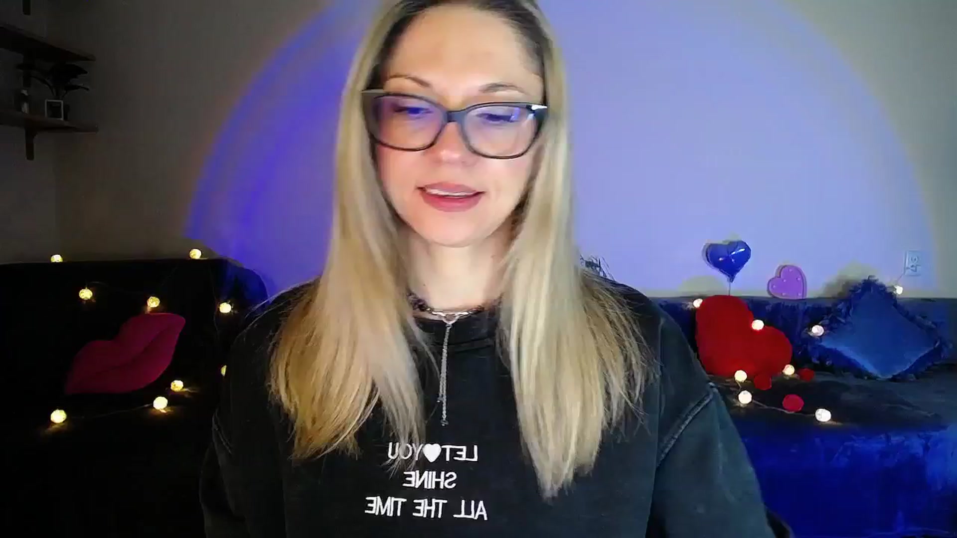 Gallery image thumbnail from Sunshine_alis's myfreecams stream on, 04/18/2026, 20:12 image 3 of 20
