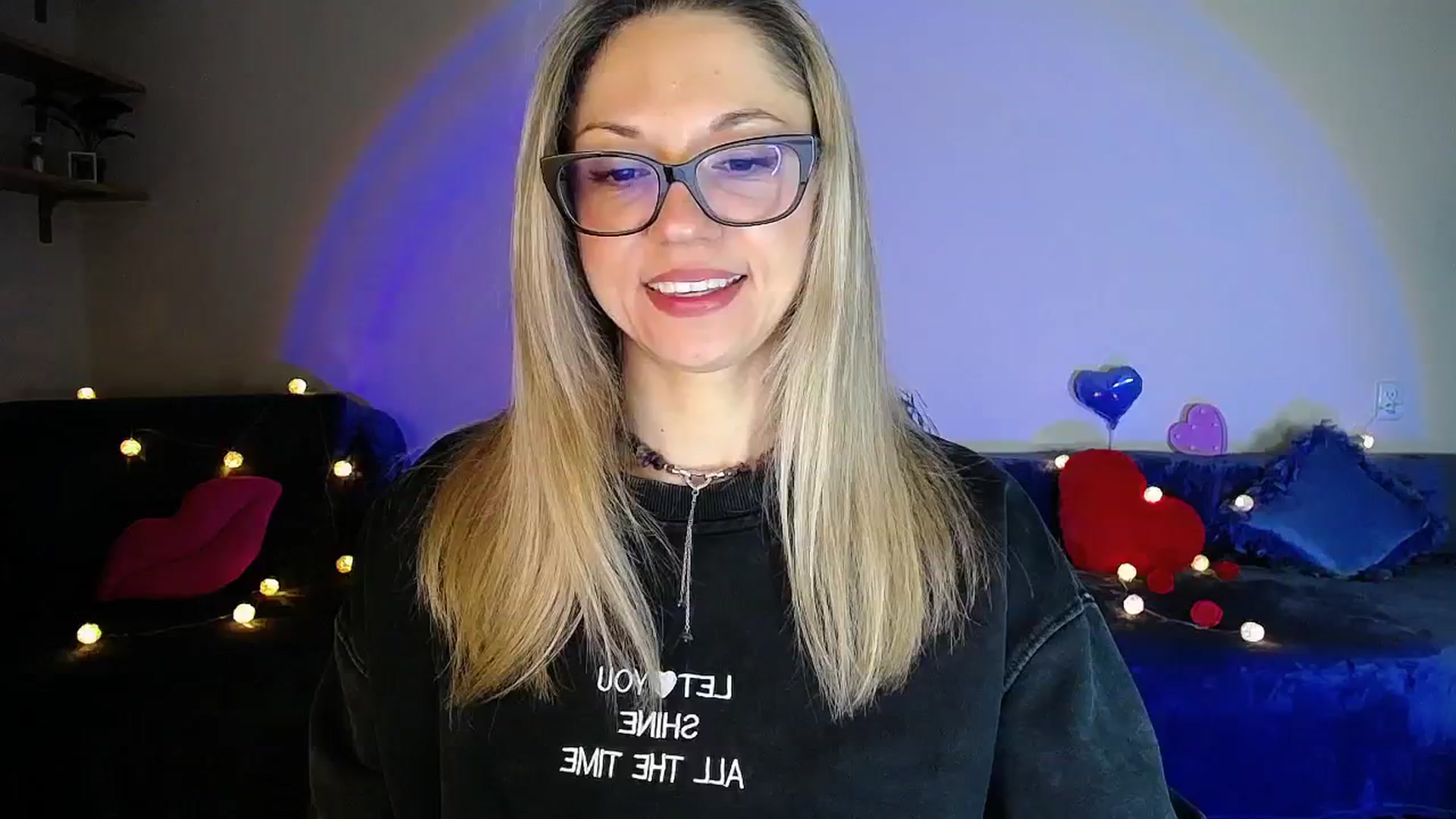 Gallery image thumbnail from Sunshine_alis's myfreecams stream on, 04/18/2026, 20:12 image 4 of 20