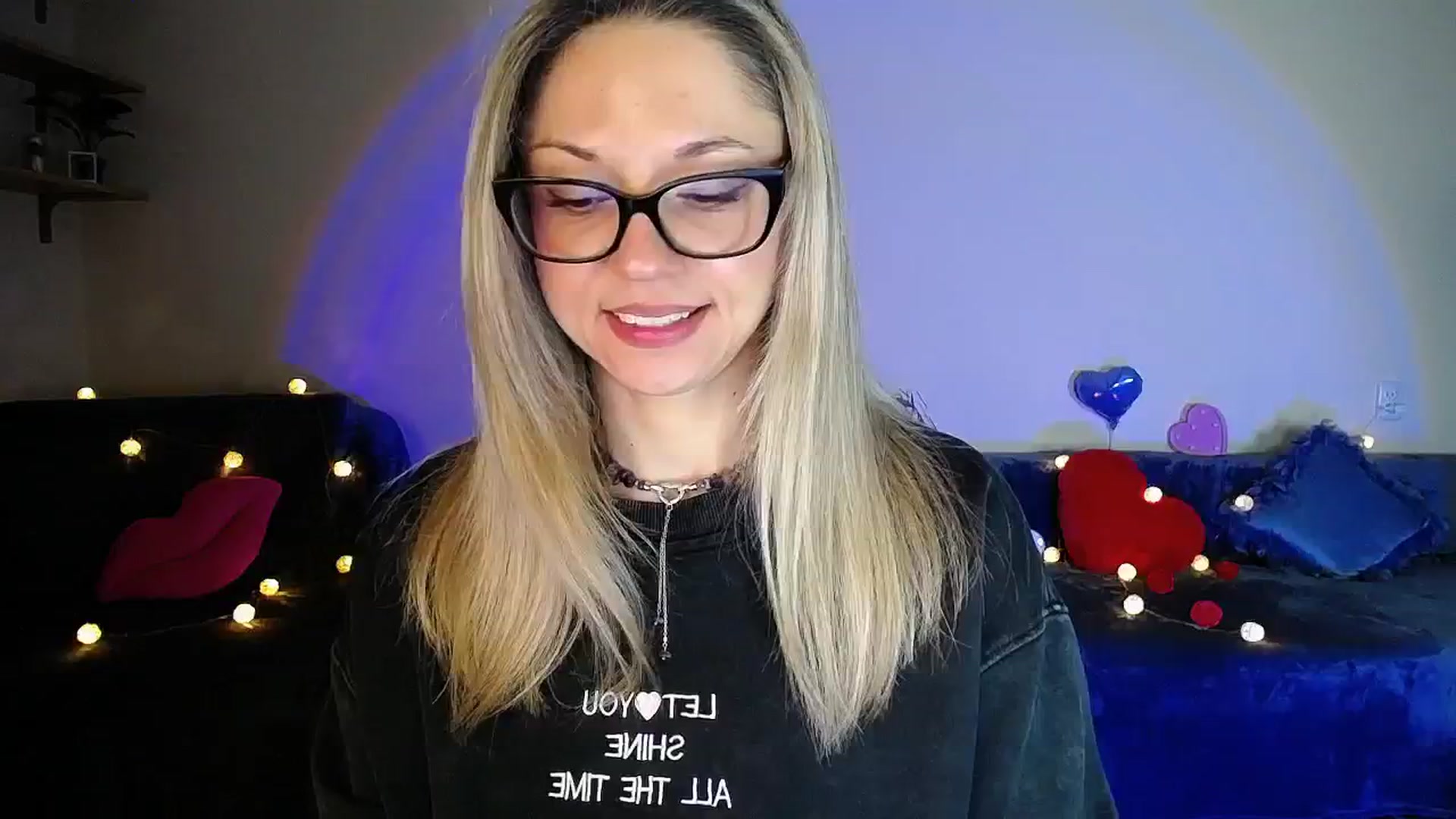 Gallery image thumbnail from Sunshine_alis's myfreecams stream on, 04/18/2026, 20:12 image 6 of 20