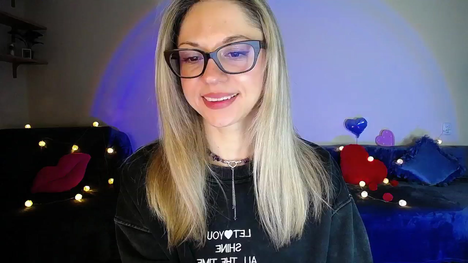 Gallery image thumbnail from Sunshine_alis's myfreecams stream on, 04/18/2026, 20:12 image 2 of 20