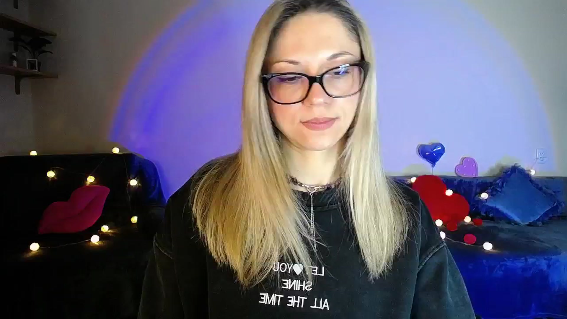 Gallery image thumbnail from Sunshine_alis's myfreecams stream on, 04/18/2026, 20:12 image 13 of 20