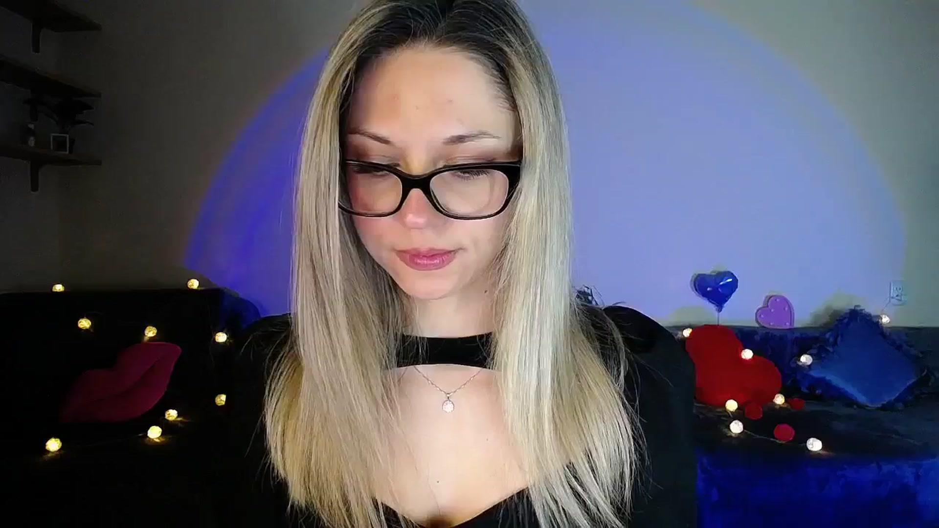 Gallery image thumbnail from Sunshine_alis's myfreecams stream on, 04/21/2026, 20:14 image 12 of 20