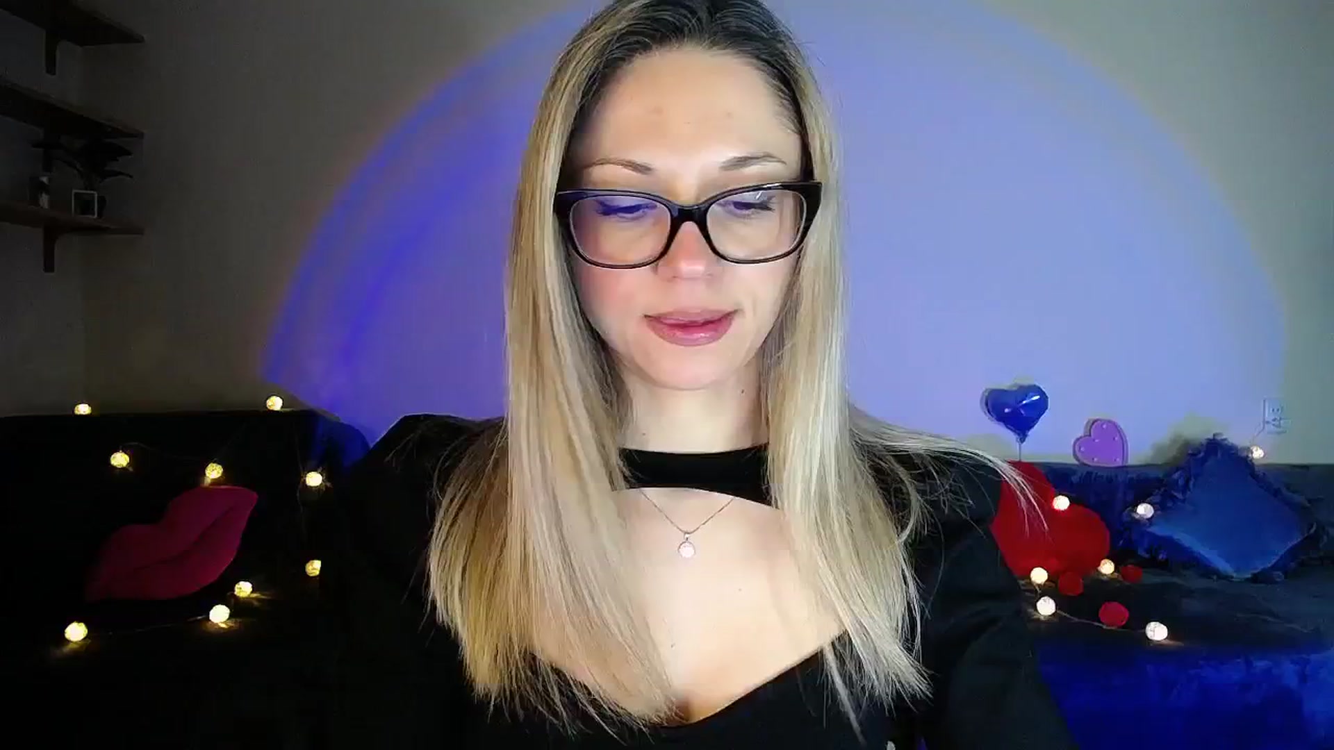 Gallery image thumbnail from Sunshine_alis's myfreecams stream on, 04/21/2026, 20:14 image 3 of 20