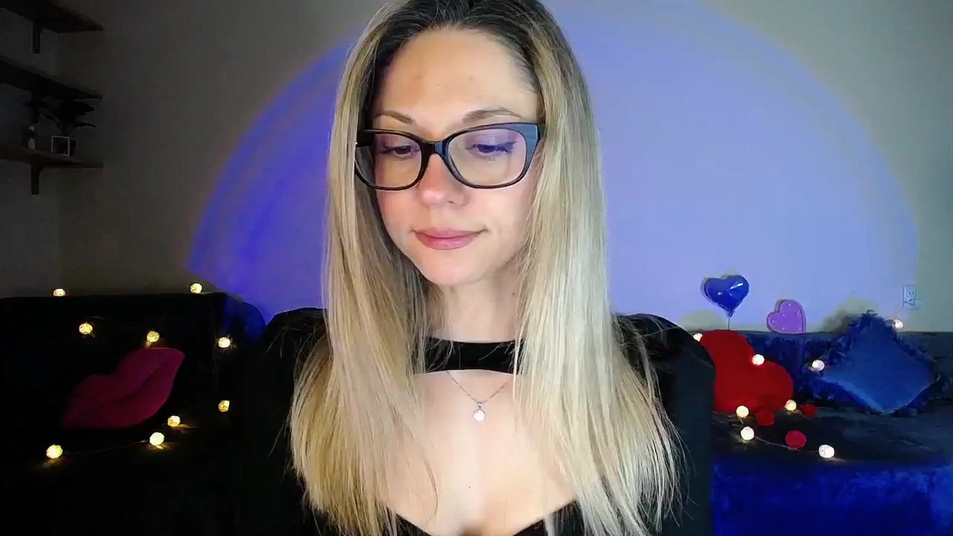 Gallery image thumbnail from Sunshine_alis's myfreecams stream on, 04/21/2026, 20:14 image 10 of 20