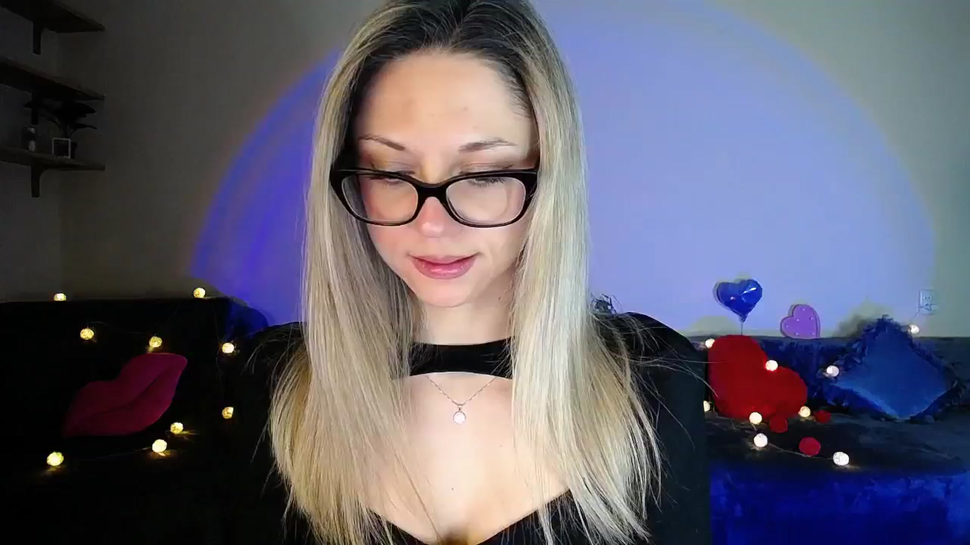 Gallery image thumbnail from Sunshine_alis's myfreecams stream on, 04/21/2026, 20:14 image 8 of 20