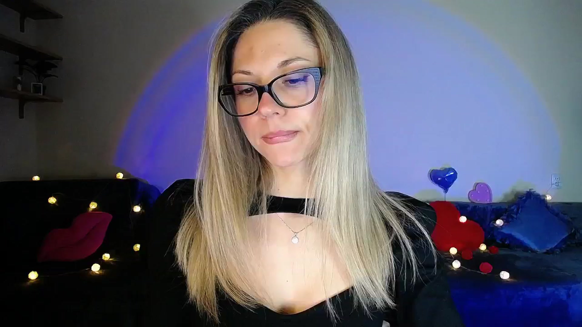 Gallery image thumbnail from Sunshine_alis's myfreecams stream on, 04/21/2026, 20:14 image 6 of 20