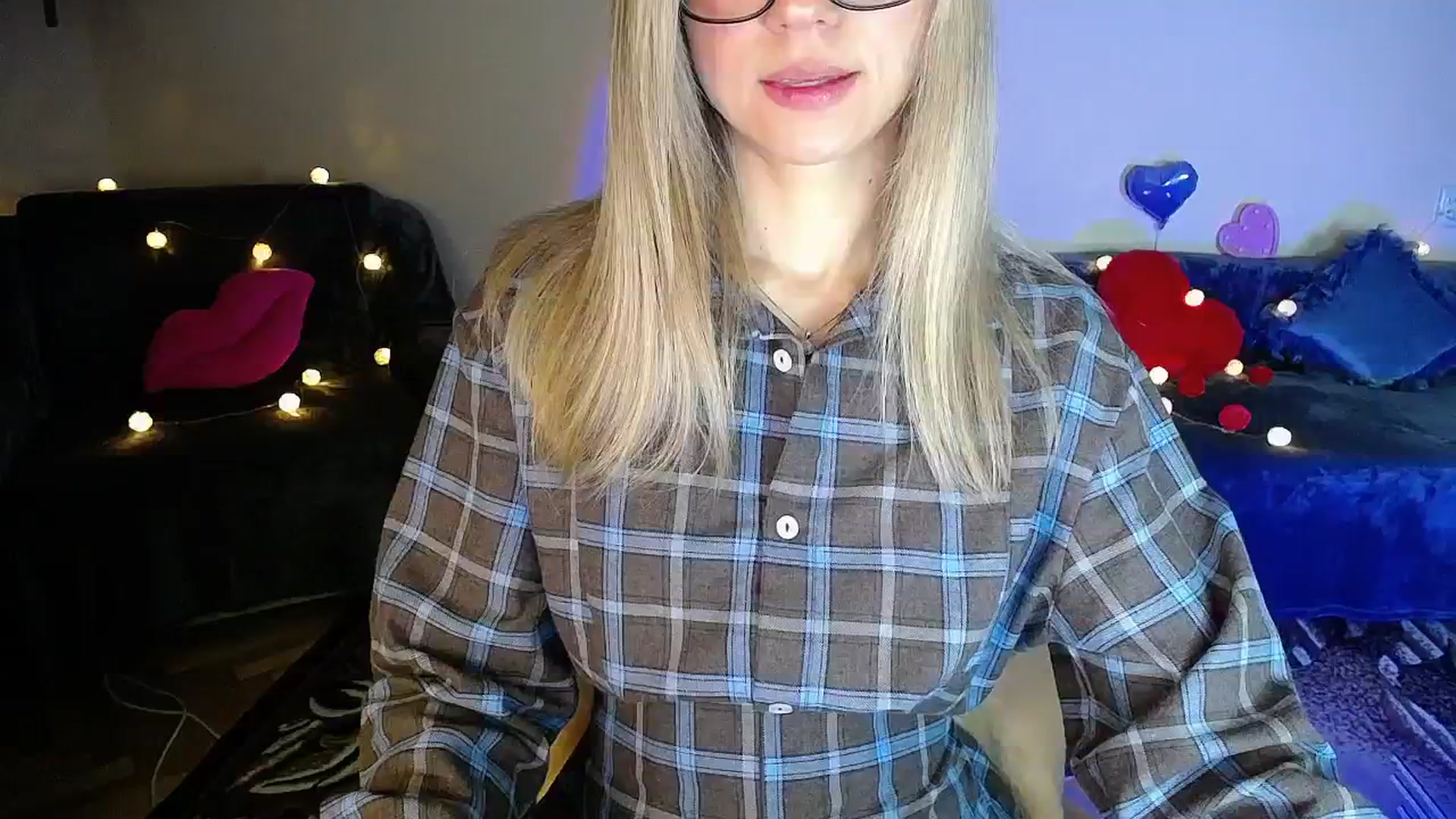 Gallery image thumbnail from Sunshine_alis's myfreecams stream on, 04/25/2026, 19:39 image 18 of 20