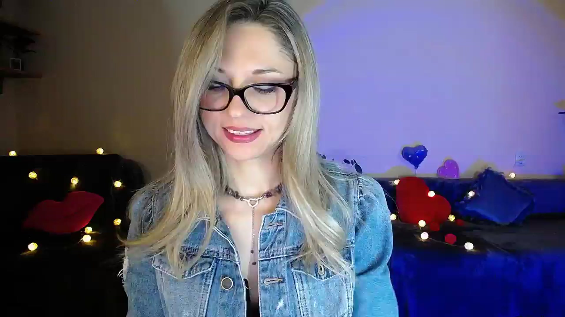 Gallery image thumbnail from Sunshine_alis's myfreecams stream on, 05/04/2026, 20:00 image 13 of 20