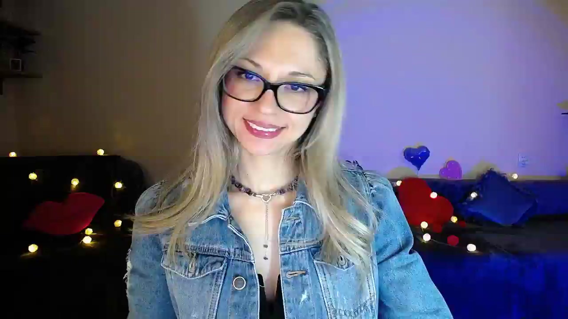 Gallery image thumbnail from Sunshine_alis's myfreecams stream on, 05/04/2026, 20:00 image 3 of 20