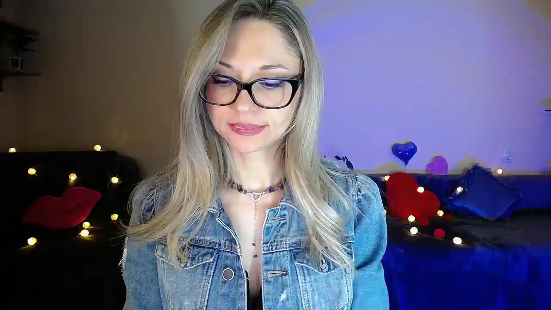 Gallery image thumbnail from Sunshine_alis's myfreecams stream on, 05/04/2026, 20:00 image 11 of 20