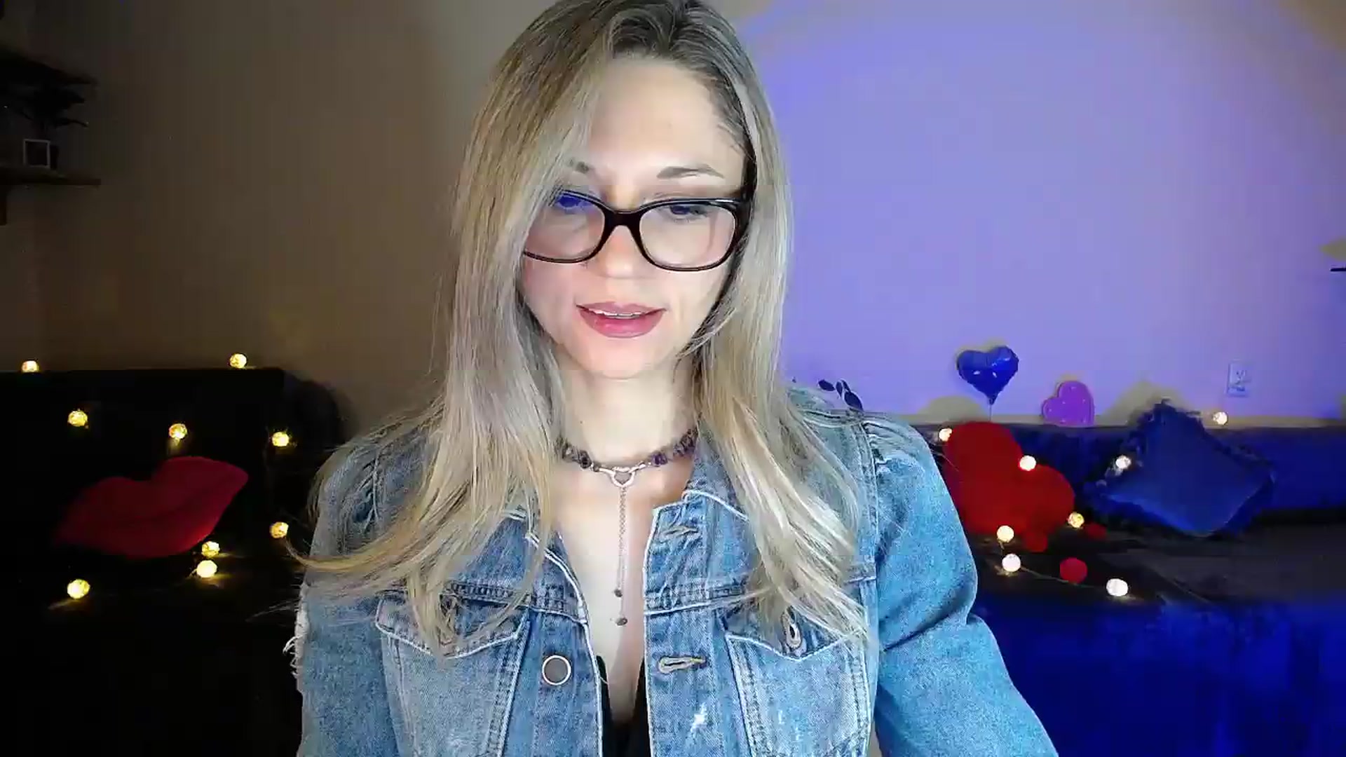 Gallery image thumbnail from Sunshine_alis's myfreecams stream on, 05/04/2026, 20:00 image 12 of 20