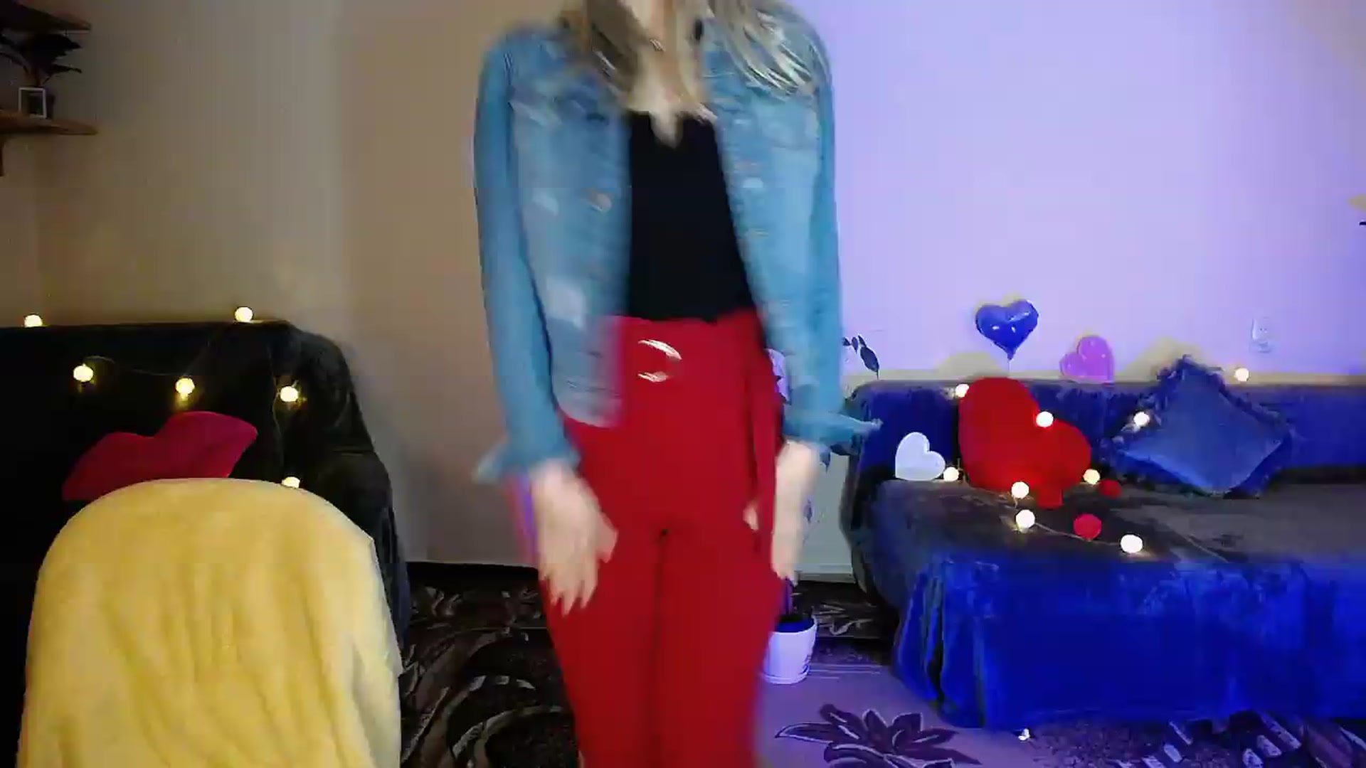 Gallery image thumbnail from Sunshine_alis's myfreecams stream on, 05/04/2026, 20:00 image 19 of 20