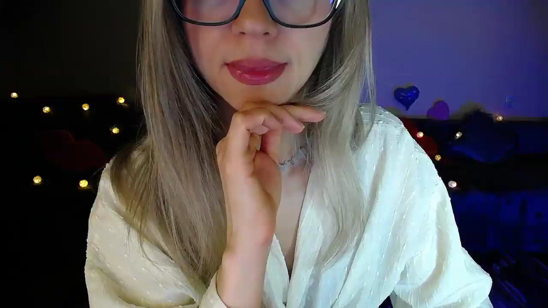 Gallery image thumbnail from Sunshine_alis's myfreecams stream on, 05/06/2026, 19:43 image 20 of 20