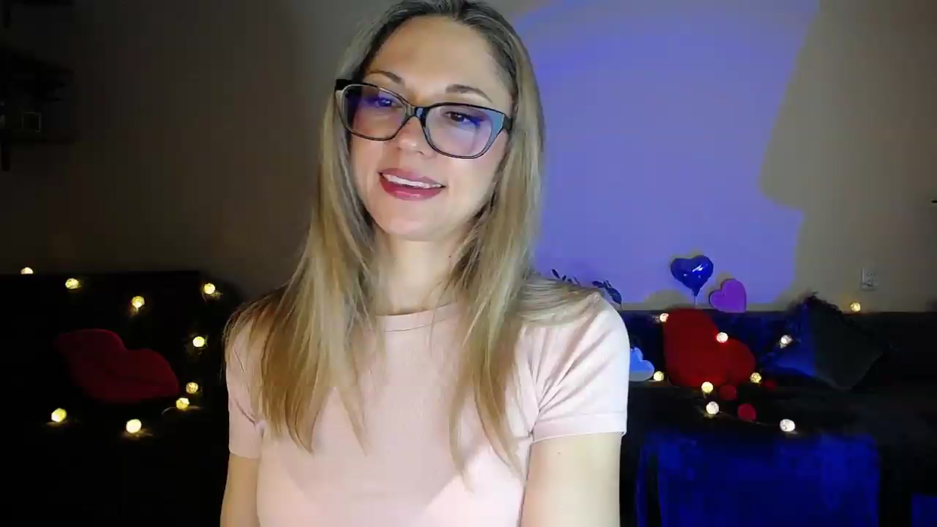 Gallery image thumbnail from Sunshine_alis's myfreecams stream on, 05/12/2026, 19:57 image 16 of 20