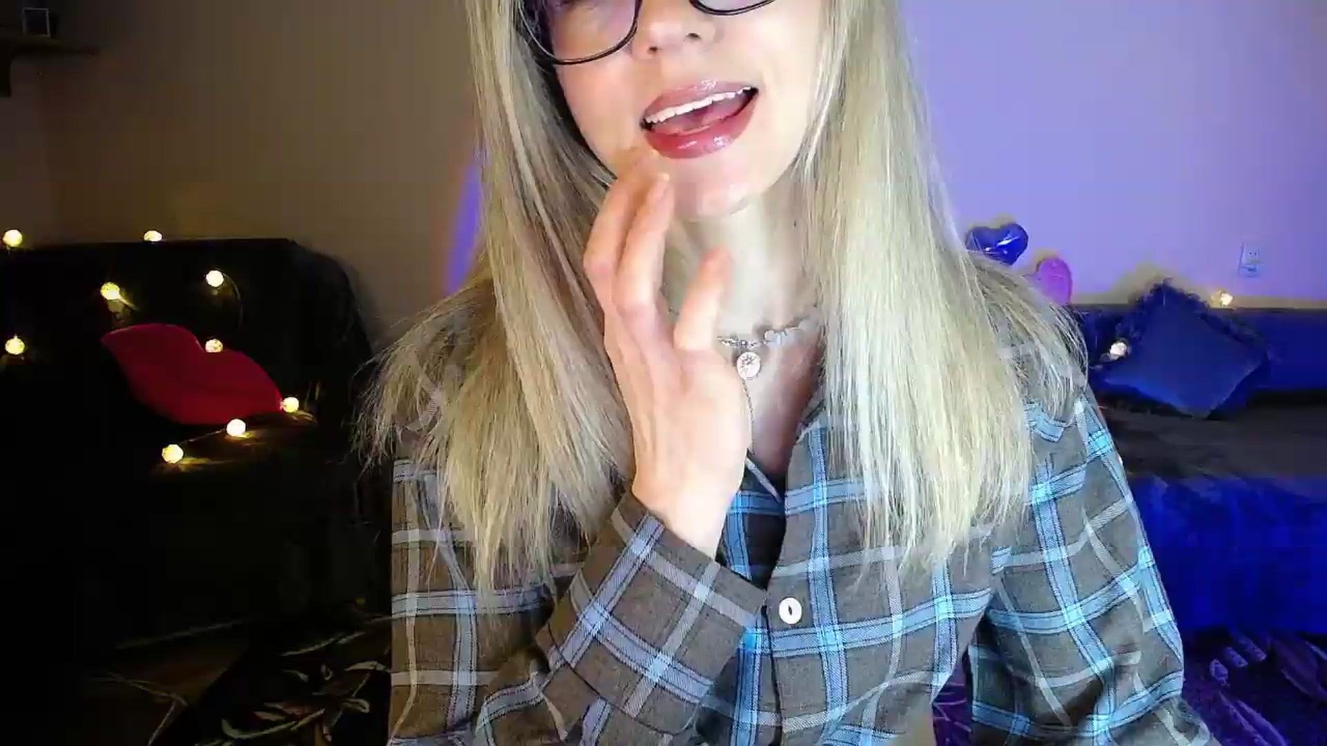 Gallery image thumbnail from Sunshine_alis's myfreecams stream on, 05/21/2026, 20:12 image 3 of 20