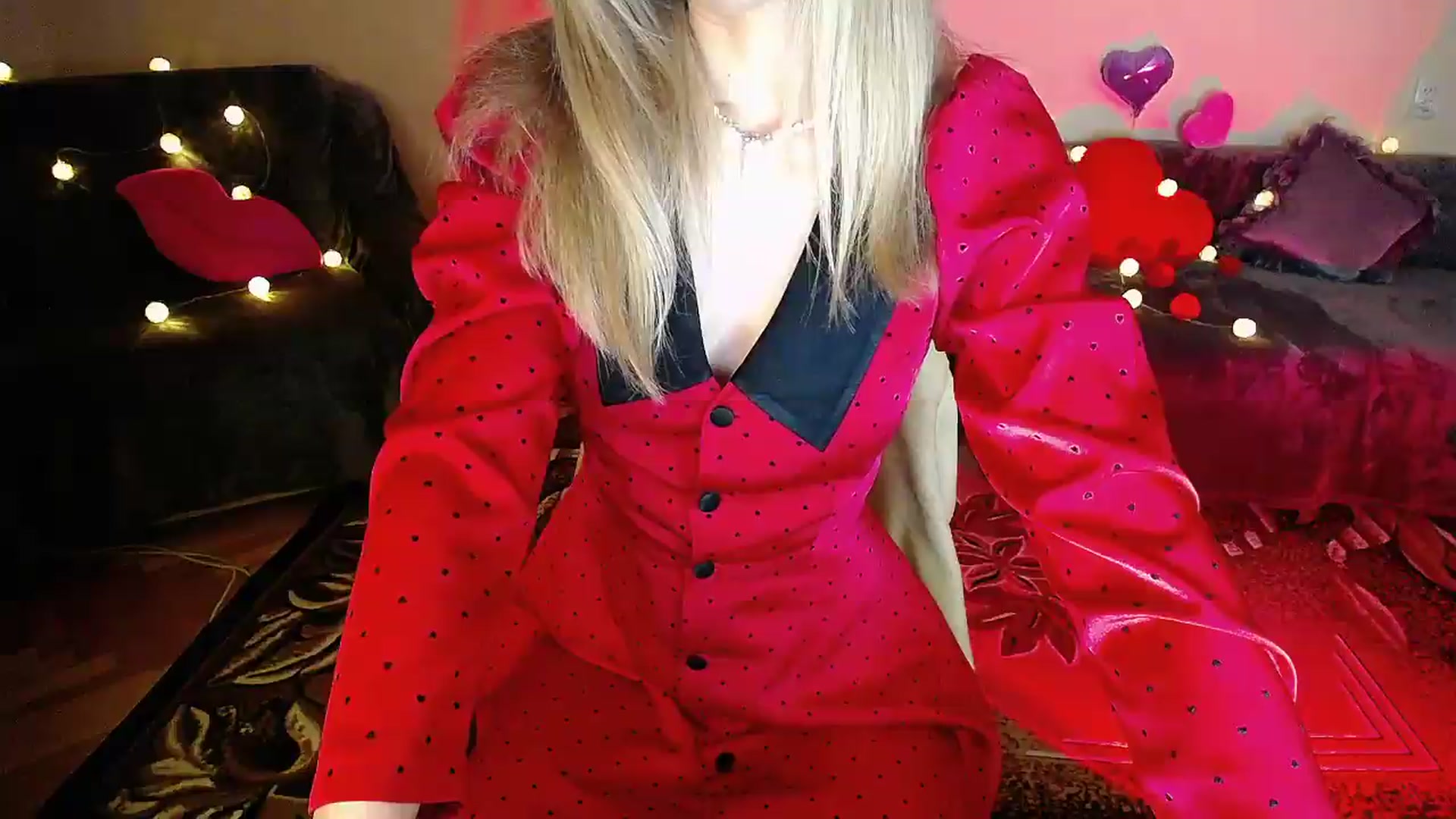 Gallery image thumbnail from Sunshine_alis's myfreecams stream on, 05/22/2026, 18:20 image 17 of 20