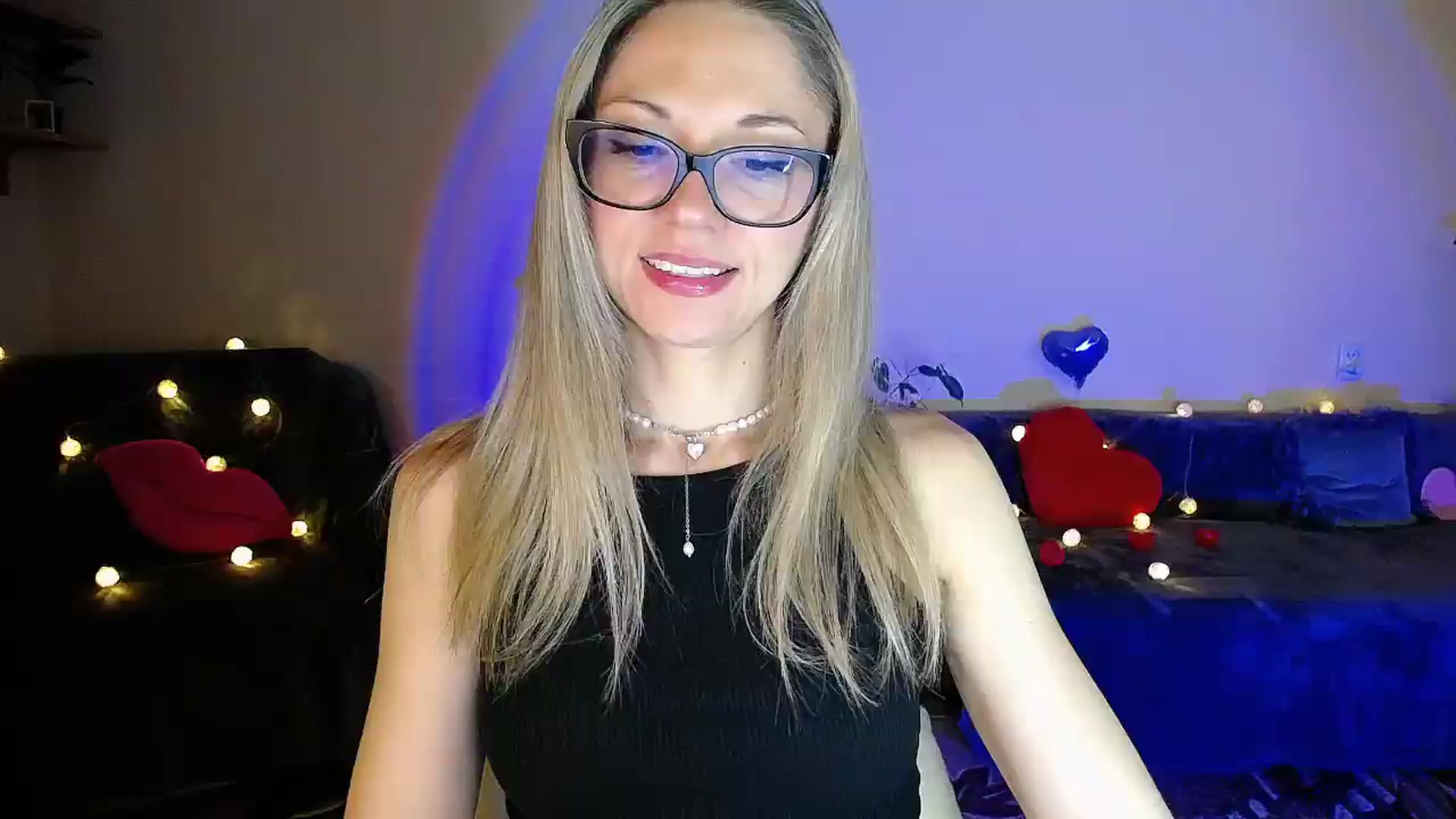 Gallery image thumbnail from Sunshine_alis's myfreecams stream on, 05/26/2026, 19:56 image 4 of 20